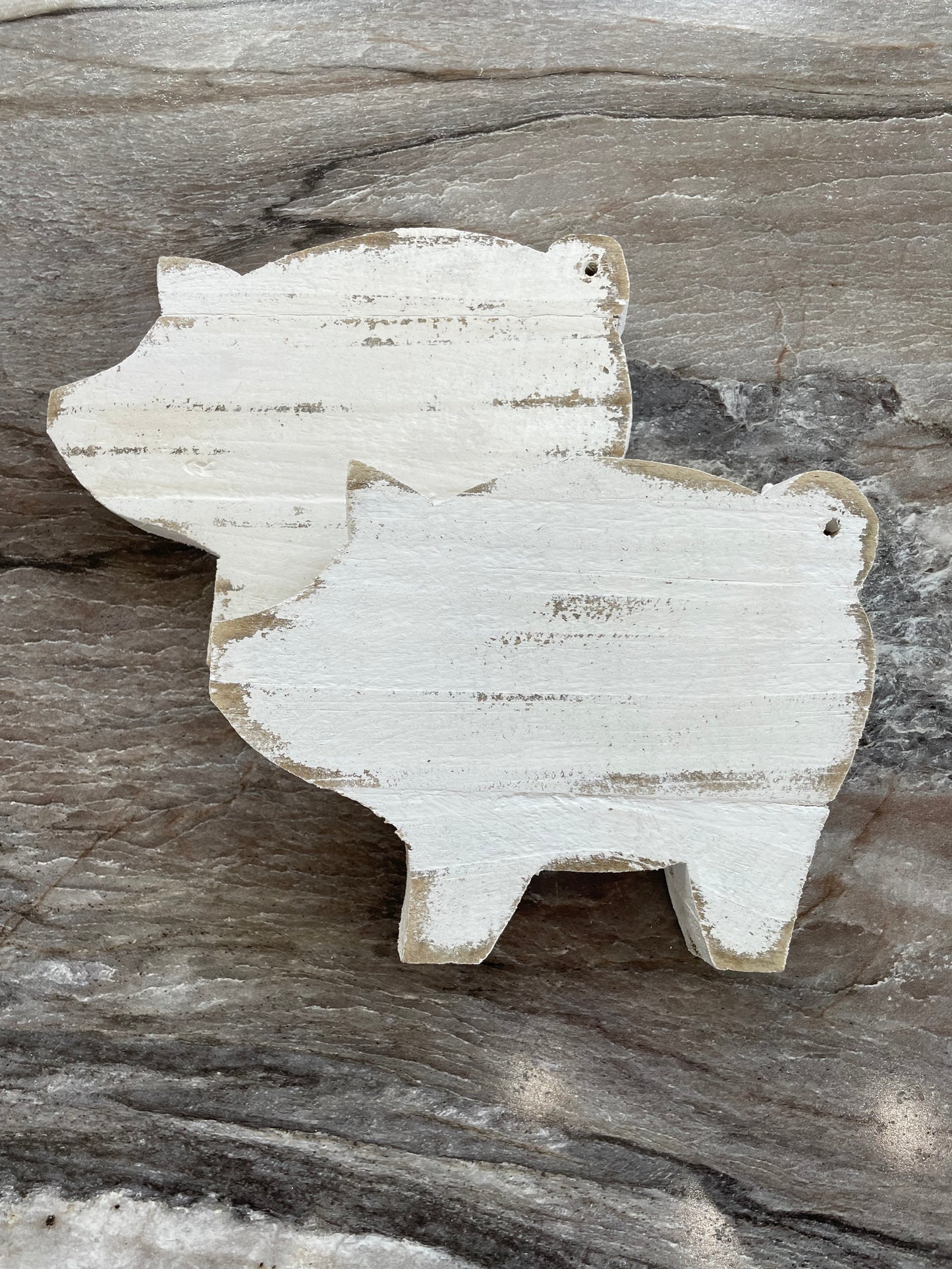 Rustic Pig Decor