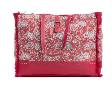 Myra Amora Pais Weekender Bag