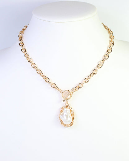 Caroline Hill Pearl Toggle Gold Necklace