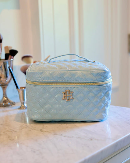 Caroline Hill Hampton Train Case Light Blue