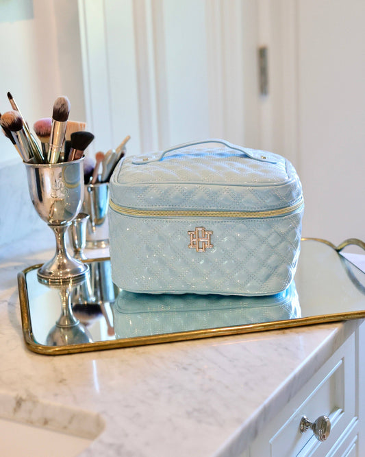 Caroline Hill Hampton Train Case Light Blue