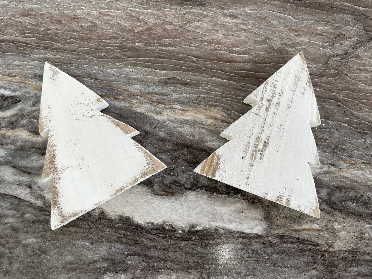Rustic Christmas Tree Decor