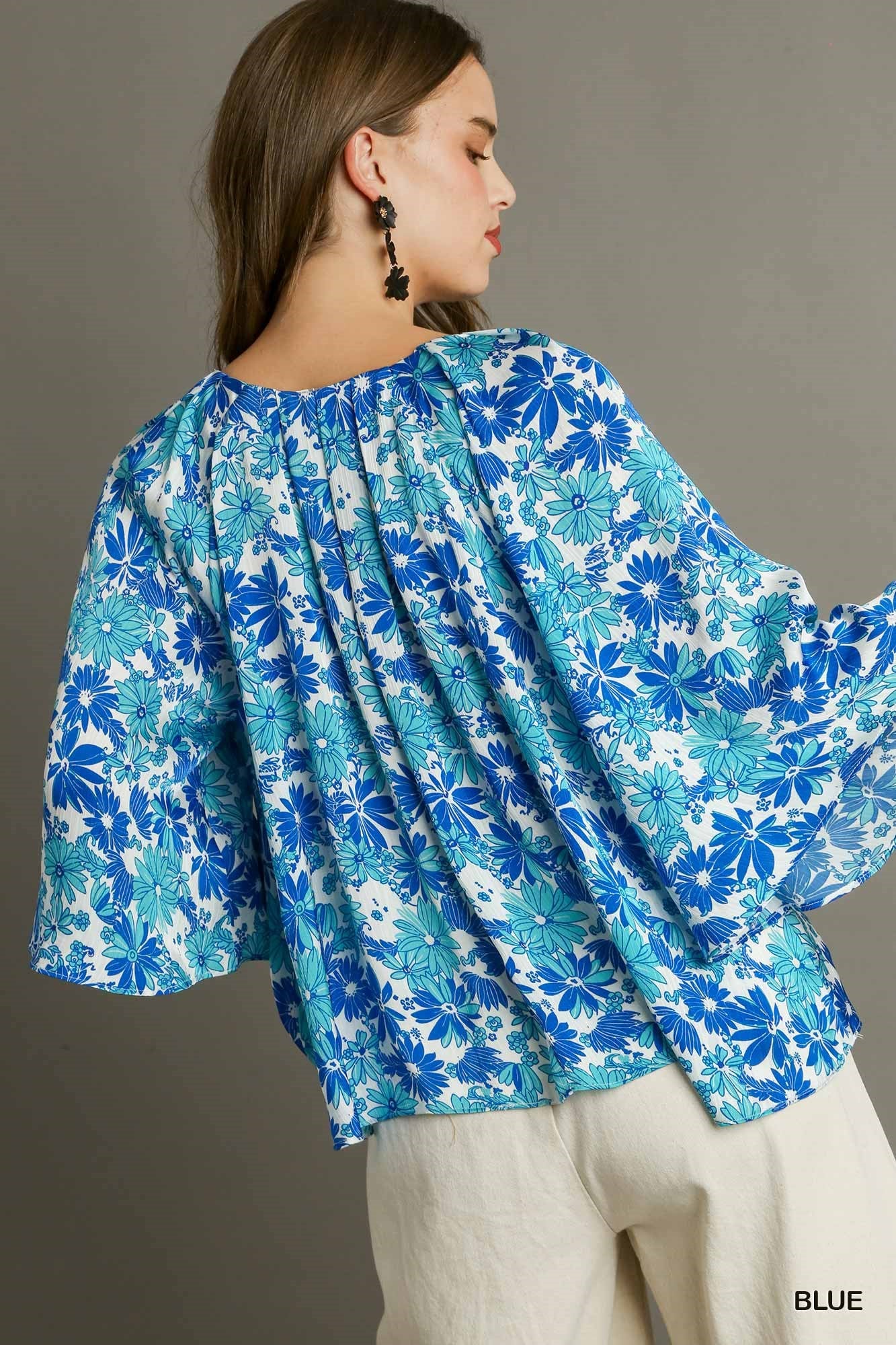 Floral V-Neck Pleated Top