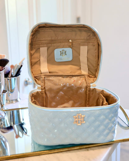 Caroline Hill Hampton Train Case Light Blue