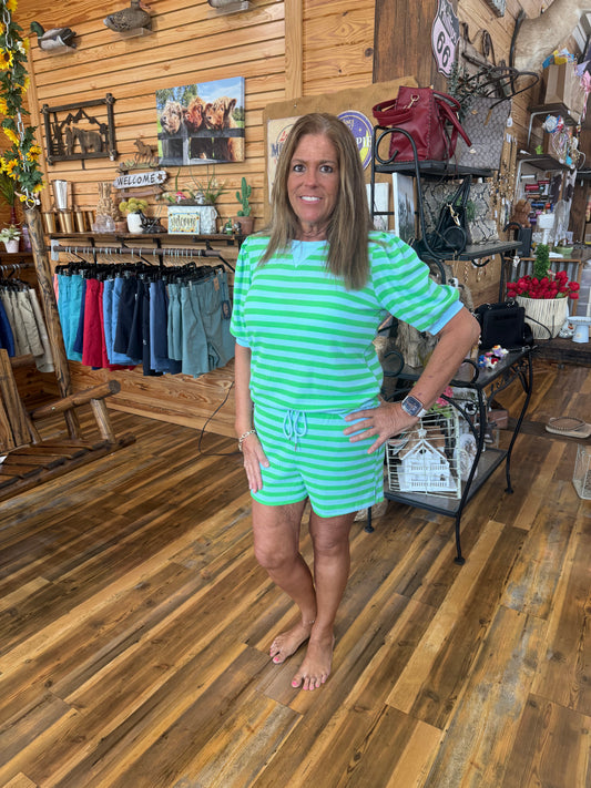 Plus Stripe Puff Sleeve Shirt & Shorts