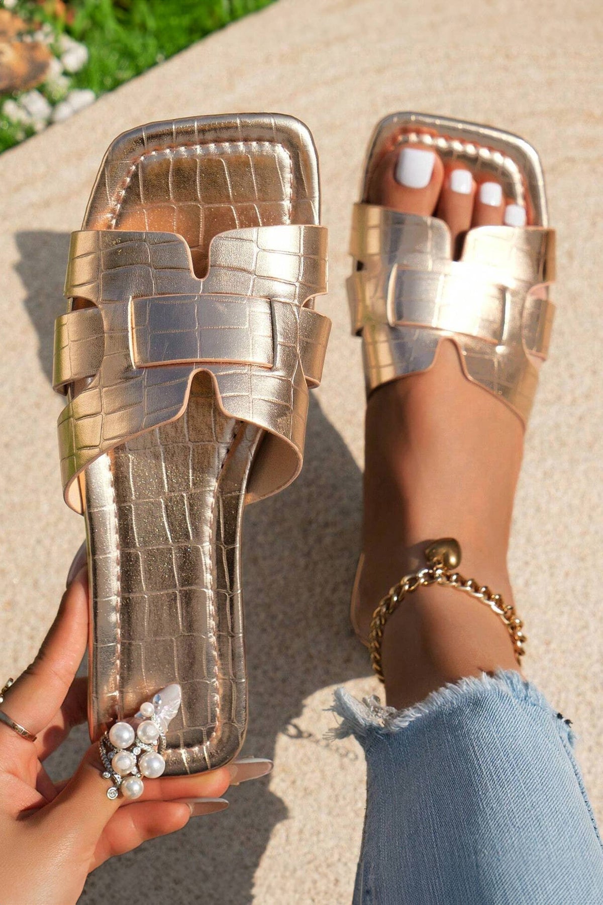 Gold Crocodile Pattern Slippers