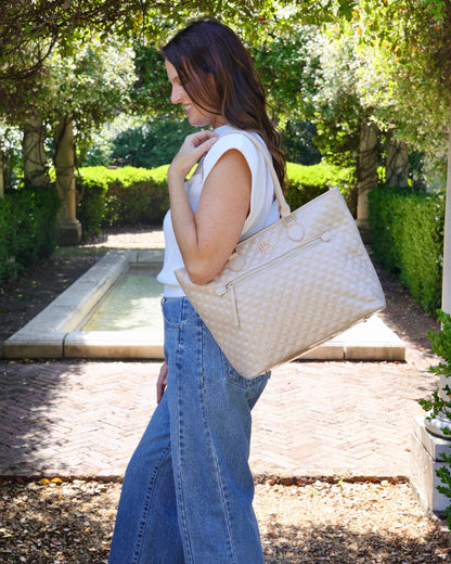 Jayden Tote Nude Patent SQ