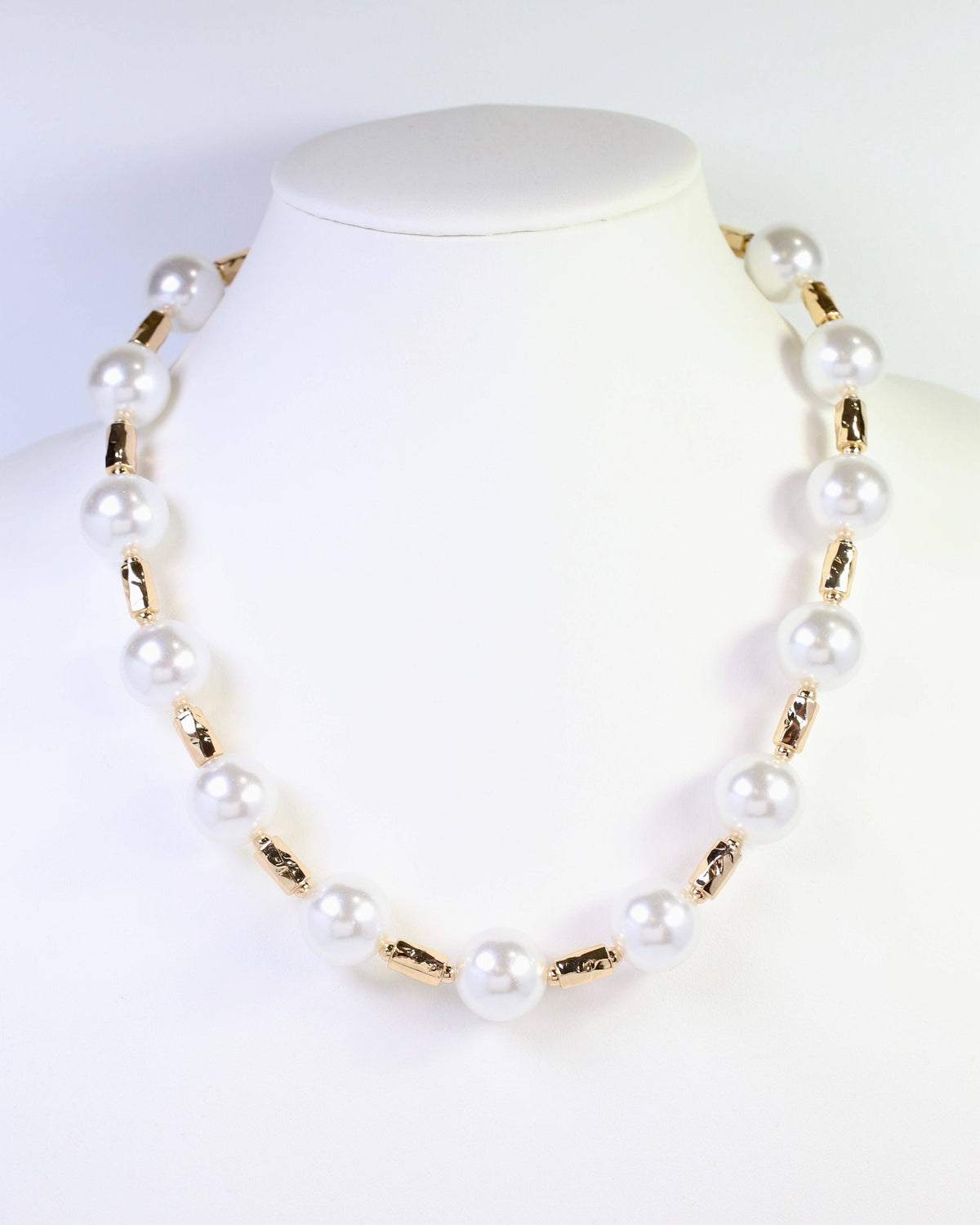 Caroline Hill Beaufort Pearl Gold Necklace