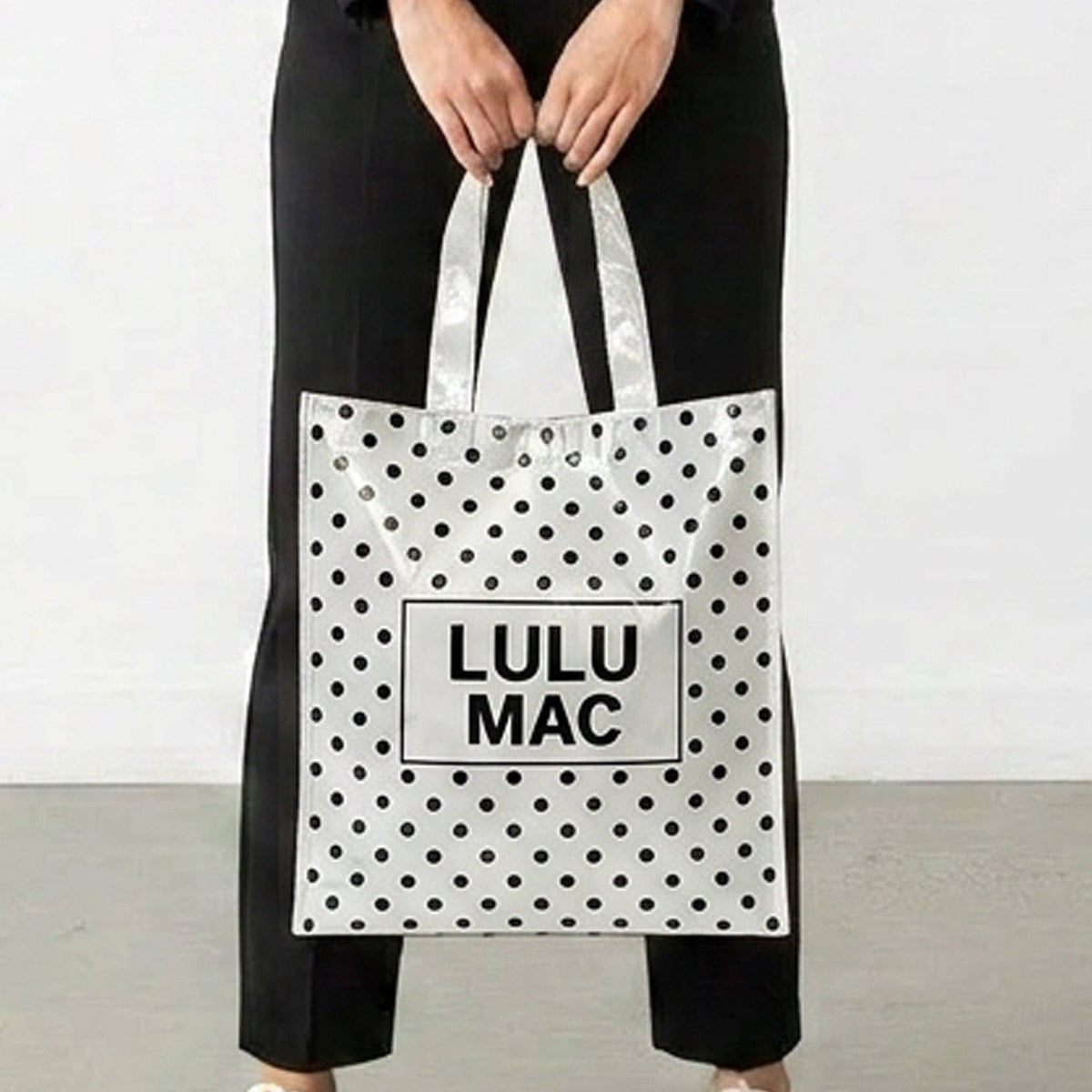 Lulu Mac Tote, White/Black Dots