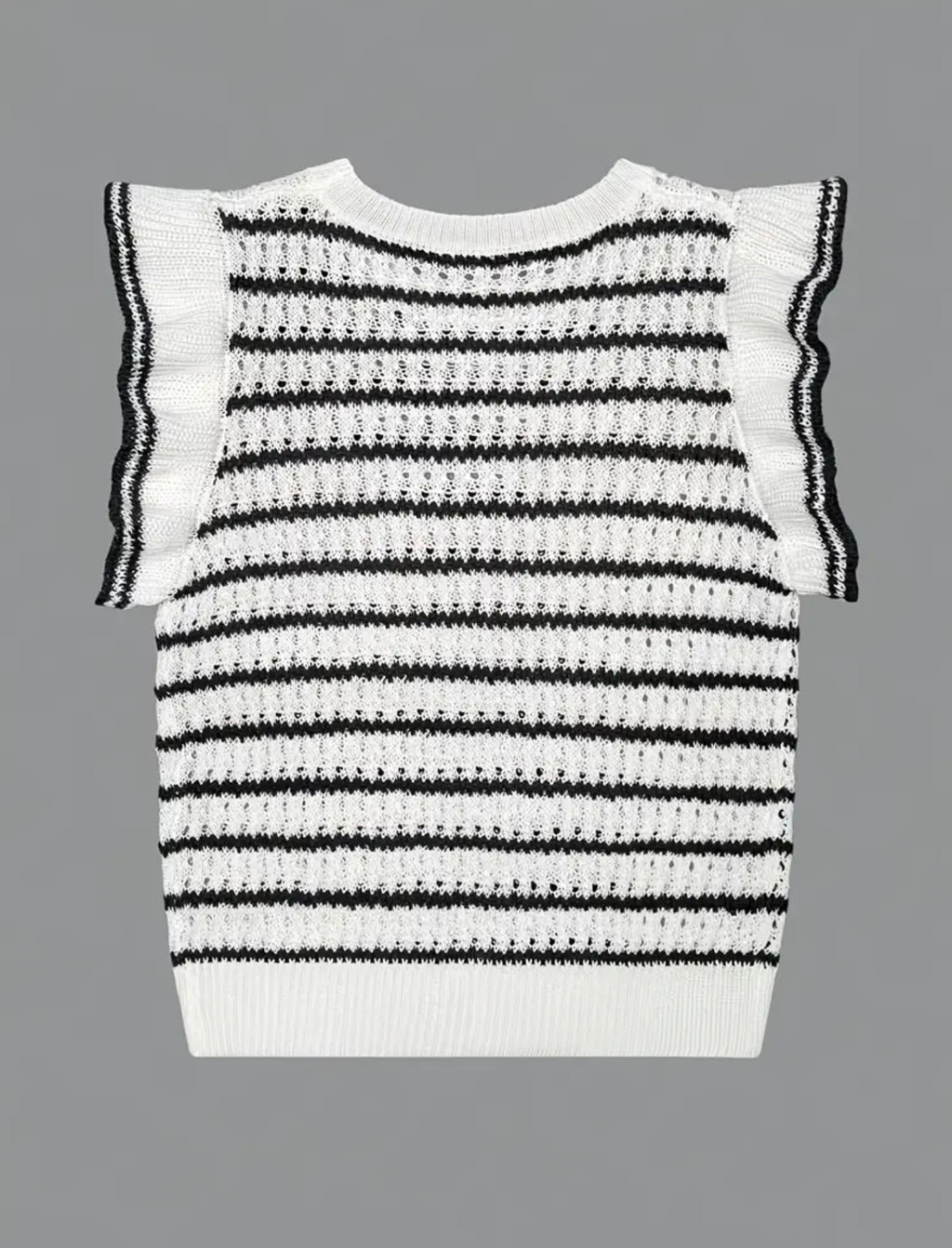 Black/White Striped 1/2 Sleeve Sweater