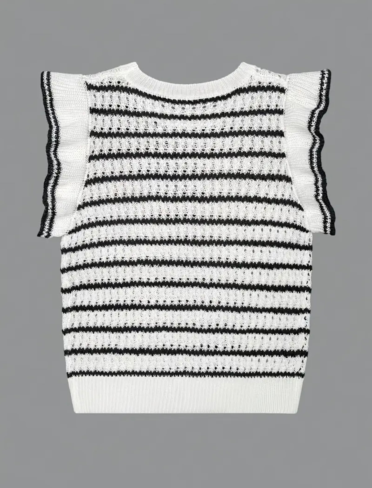Black/White Striped 1/2 Sleeve Sweater