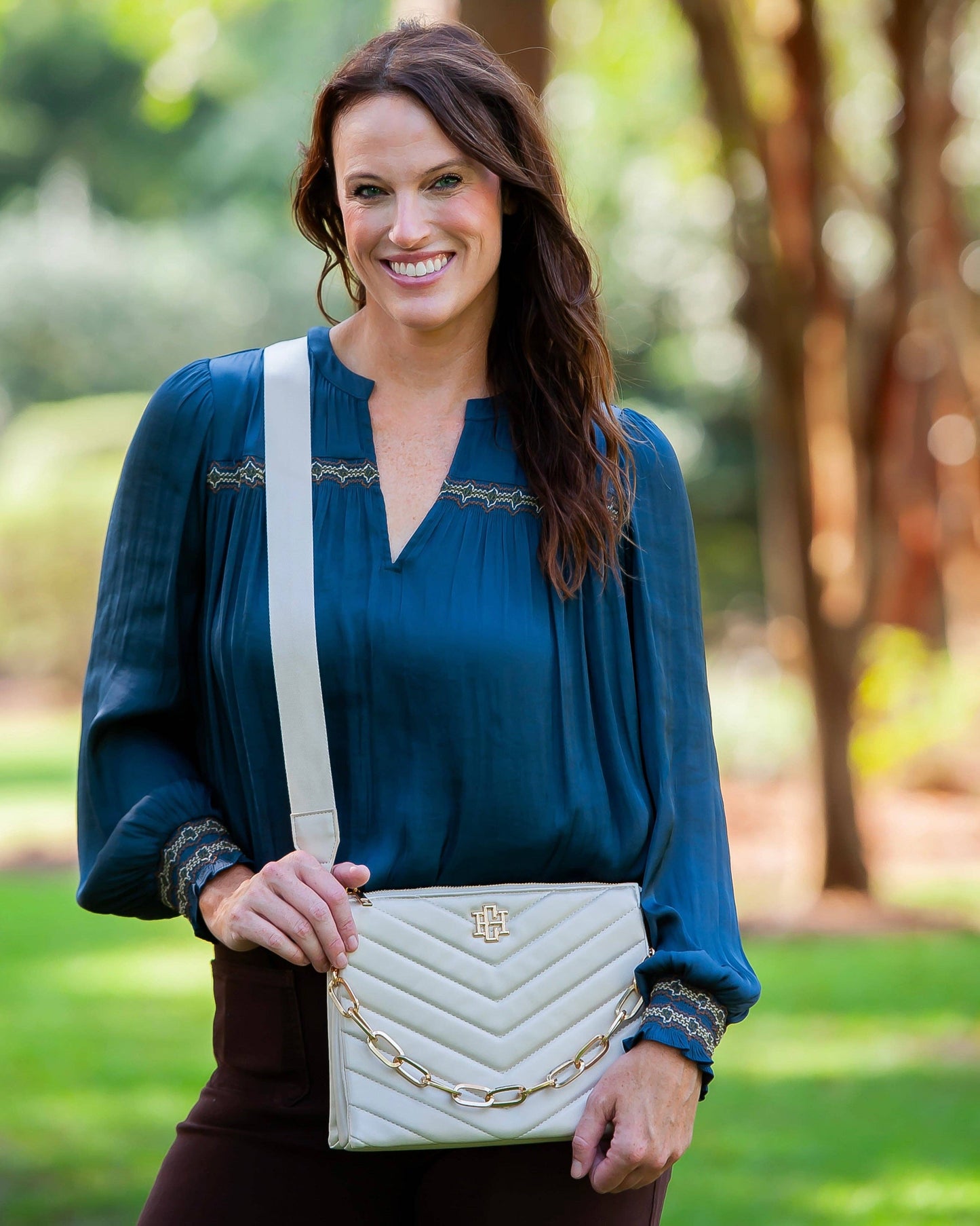 Caroline Hill Ariana Crossbody Pearl