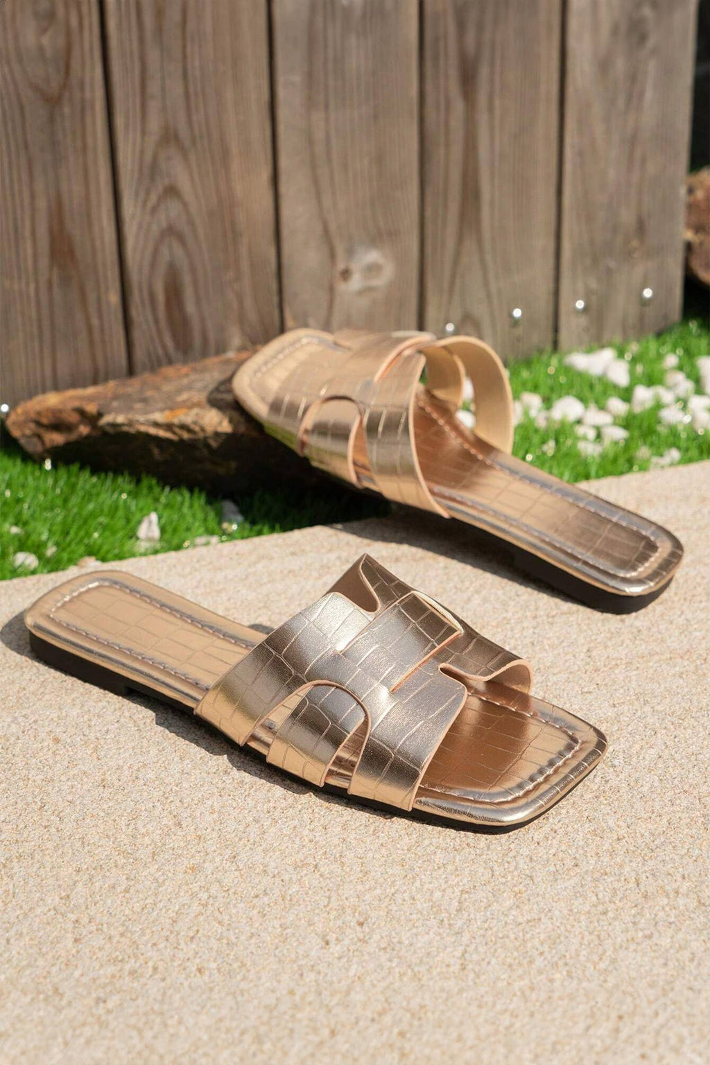 Gold Crocodile Pattern Slippers